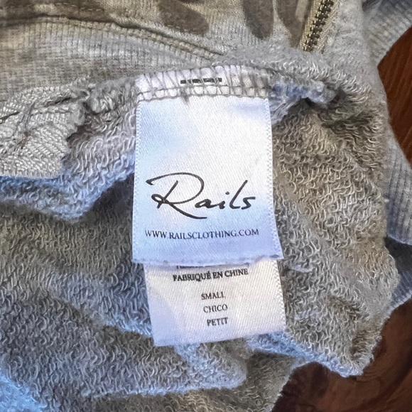 RAILS Marlo Flocked Grey Leopard Sweatshirt Side Zipper - Picture 8 of 9